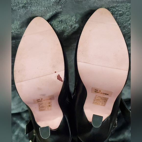 Leg Avenue Bandit Boots - Picture 3 of 5